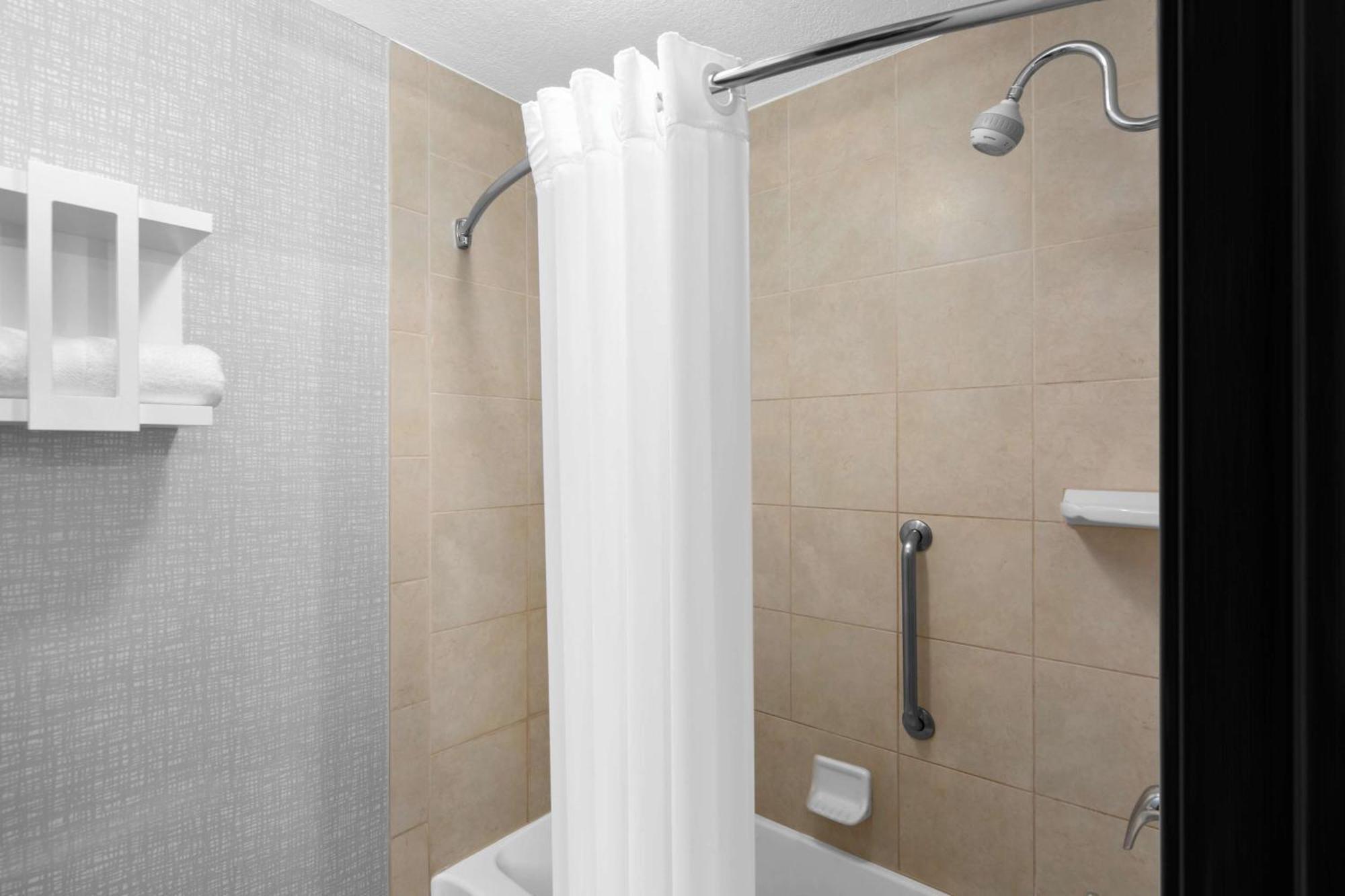 Hampton Inn Phoenix - Biltmore Esterno foto