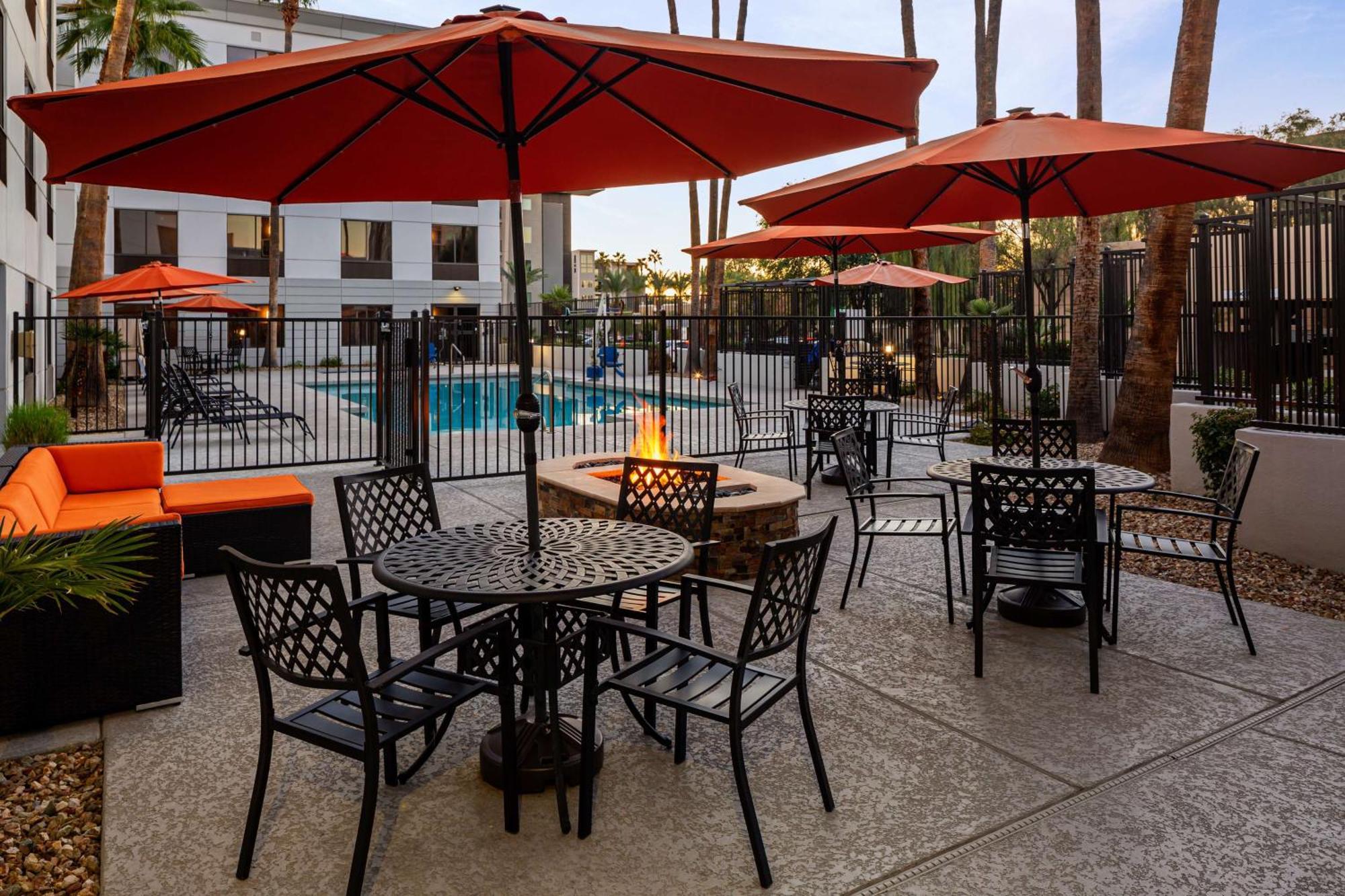 Hampton Inn Phoenix - Biltmore Esterno foto