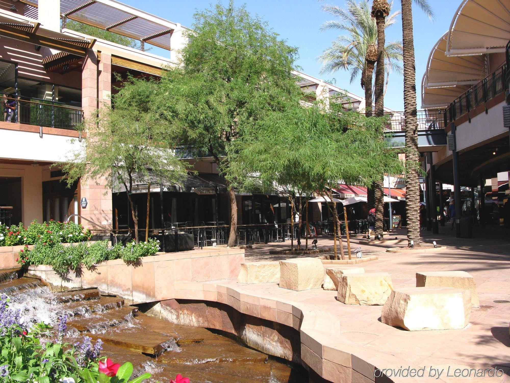 Hampton Inn Phoenix - Biltmore Esterno foto